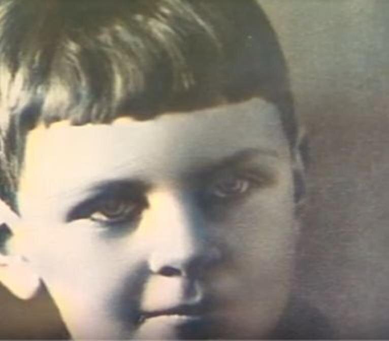 Юрий Яковлев, 30-е