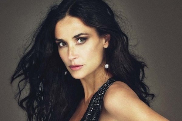 Дэми Мур, чья карьера в 90-х  взлетела вверх