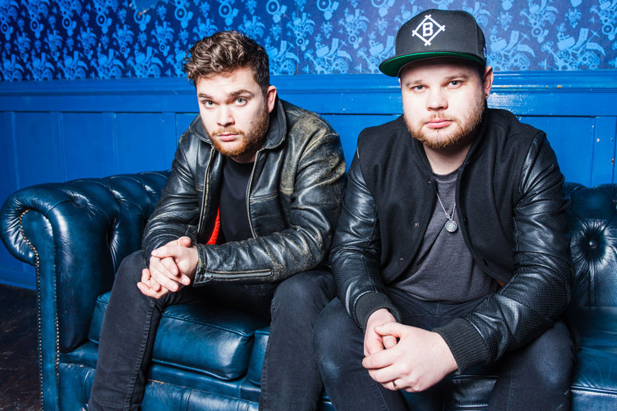 http://ksassets.timeincuk.net/wp/uploads/sites/55/2014/09/2014NMEAwardsTour_RoyalBlood2_AF_190314-4.jpg