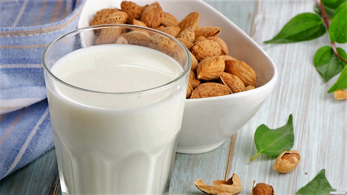 Кефир с орехами на полдник