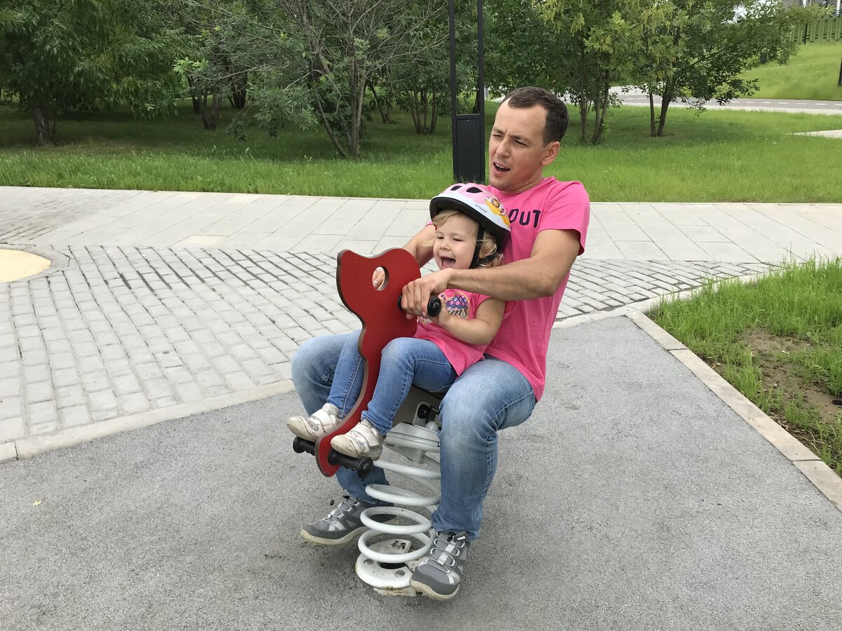 Качалка на пружине в виде собачки