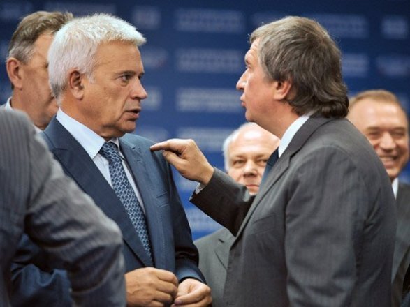 Вагит Алекперов развернул двойную игру. Сечин в ярости 