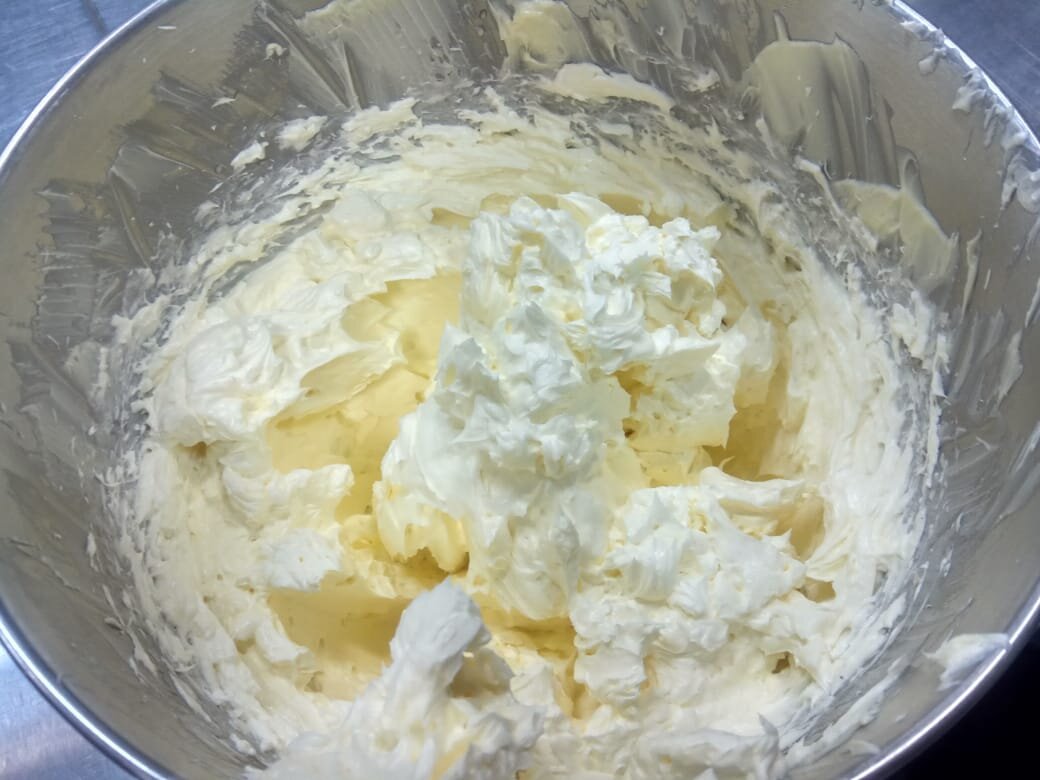 Рецепт масляного крема для торта в домашних условиях с фото пошагово