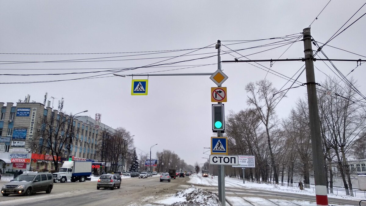 Поворот с проспекта Гая на улицу Локомотивную запрещен 