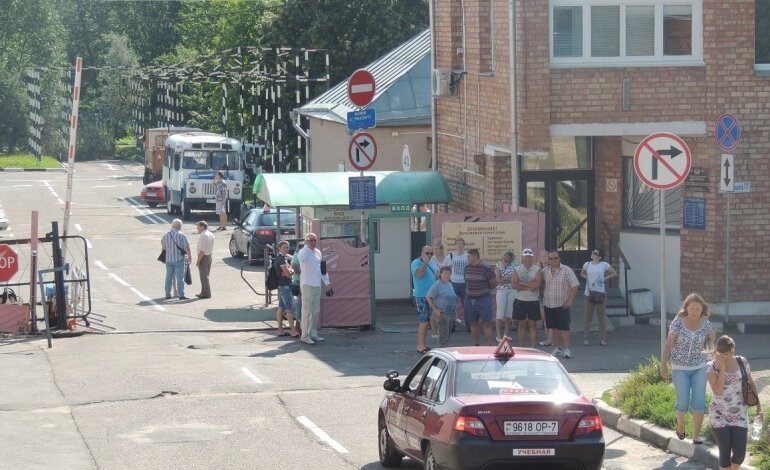 Автодром гаи семашко. Экзамен в гаи вождение перекрёсток. Сдача экзаменов гаи семашко. Сдача экзаменов гаи семашко. Гаи семашко.