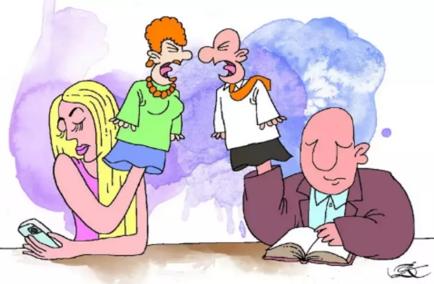 ​Конфликты в семье это норма? Многие пары стремятся жить без ссор и делают вид, что это идеальные отношения. Знаете что? Это большая ошибка! Конфликты это не только нормально, но иногда даже полезно для здоровых отношений. Часто пары начинают обращаться к психологам, когда у них уже проблемы. Когда они борятся друг с другом, и жизнь их тяжела и одинока...  И проблемы у большинства пар одинаковы! Все хотят, чтобы партнёр видел вещи так, как видишь их ты. Чтобы партнёрша больше слушала, и меньше говорила, и так далее, в таком духе. И напрашивается мысль: а зачем вам психолог? Вы разговаривать не пробовали? Проблема общения в наше время-главная! Она же и главная причина разводов!

Меня вообще пугает мысль о том, сколько не нужных разводов происходит, сколько детей вынуждены страдать из-за того, что их мамы и папы просто мало общались! Они молча воспринимали что-то по-разному,нн обсудив моментов, и потихоньку начинали ненавидеть друг в друге иные черты характера. Я часто думаю о том, как я могу помочь людям понять, что только потому, что вы не согласны с какими-то вещами, это не значит, что вы женились или вышли замуж не за того человека! Я постоянно стремлюсь донести до людей, что несогласие не означает, что вы несовместимы! Конфликт — это нормально, и на самом деле даже в некоторых случаях является исцелением для брака.

Мы все разные и вопрос столкновения неизбежен. Я не верю, когда супруги говорят, что  никогда не ругаются. Но вот, что действительно важно, это ценить разные мнения и привычки друг друга, опираться друг на друга в хорошие и плохие времена. Не нужно начинать войну из-за разных мнений и аргументов! В разных ситуациях важны и разные мнения и  стили поведения! Это нужно осознать, нужно учиться идти на компромиссы. Не бывает идеально гармоничных отношений, бывает большая работа обоих партнёров по созданию идеальной семьи.
Жаль, что этому не учат в школе.
Поэтому я прошу вас, не закрывайтесь от конфликтов, не делайте глупый вид, что вас "всё устраивает", и что "всё хорошо"! Рано или поздно вам это надоест, и недовольство хлынет потоком обидных фраз и стереотипов, заклеймит и уничтожит обоих, ещё недавно так трепетно друг к другу относившихся, партнёров. 
Не нравится что-то, говорите сразу! Каждый из вас-уникален! "Ты вот так делаешь, а я вот так. Как будем тут мириться?" "Милая, я не люблю, когда рядом много говорят, меня это утомляет, и начинает раздражать. Скажи в двух словах, что хочешь, а если тебе нужно выговориться-позвони подруге, ты не против?"
Признайтесь честно, какой, или какая вы на самом деле, не "играйте" в "хорошего человека", вас полюбили не за это! 
Чем честнее мы будем друг с другом, и сами с собой, тем крепче и гармоничнее будет наша семья. И дети не будут видеть плохого примера, и не будут играть"другого человека". Вы же хотите, чтобы ваше чадо было похоже на вас, а не на выдуманный образ? Да и живём мы в настоящем мире, не выдуманном. 
Если вам была полезна эта статья, ставьте лайк!
И не забудьте подписаться, чем очень порадуете автора.
Желаю всем гармонии, честности и счастья!