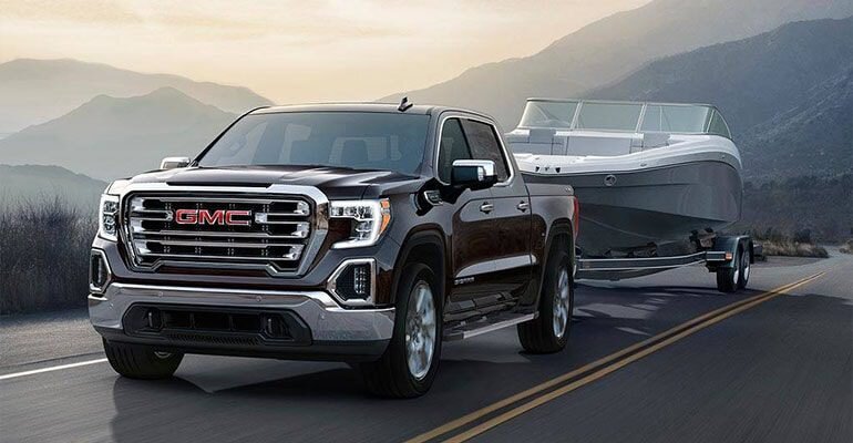  Весной 2018 года состоялась премьера пикапа GMC Sierra нового поколения.