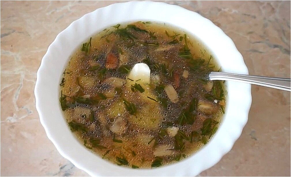 Грибной сливочный суп. Суп вермишелевый грибной. Как сварить суп из свежих шампиньонов. Как сварить суп из свежих шампиньонов. Суп с шампиньонами.