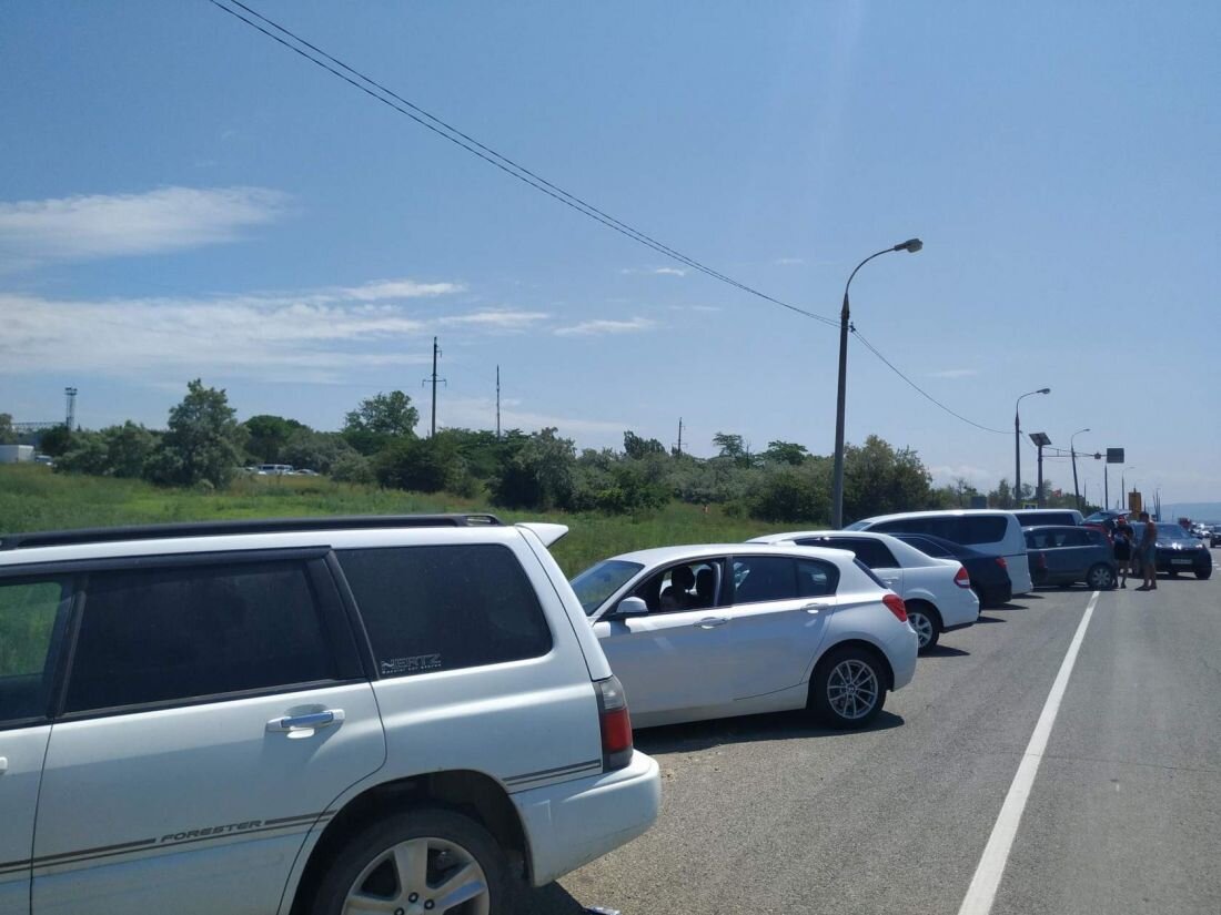 Самая дорогая парковка в крае, на ЖД вокзале Анапы, вызвала волну  возмущений и недовольства | Новости Реклама в Анапе | Дзен