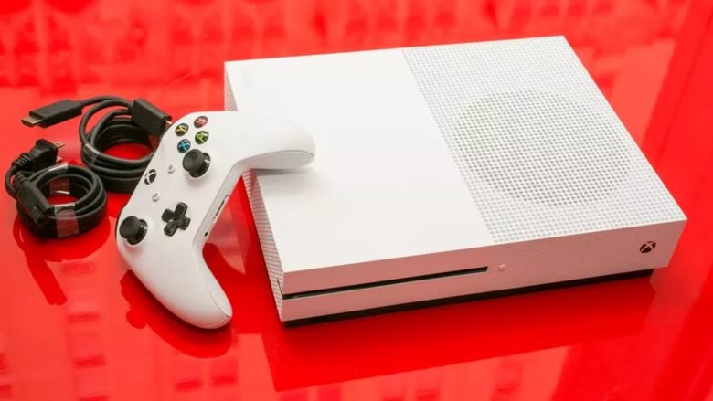 Для пользователей, оформивших консоль Xbox One S по подписке Forward в период с 10 по 26 июня, действуют специальные условия: возможность бесплатно вернуть консоль в любой момент в течение двух лет. Акция приурочена к открытию крупнейшей игровой выставки Electronic Entertainment Expo (Е3), которая проходит в Лос-Анджелесе. 


