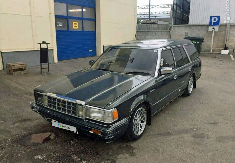 Toyota Crown 1987