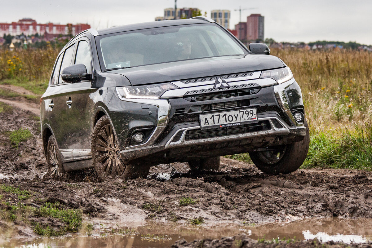 Всем на борт! Два важных обновления в Mitsubishi Outlander ???