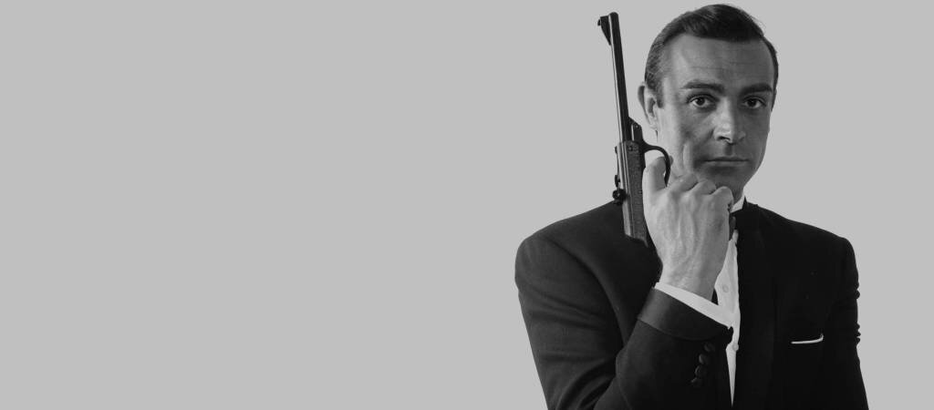 Шон Коннери в роли Джеймса Бонда