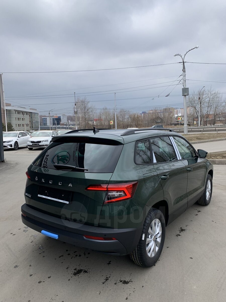 Муки выбора. Вариант "А". Фото с сайта "Дром"