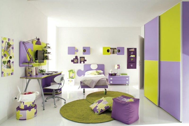 Прямой диван-кровать Нэстор Лайт темно-фиолетового цвета