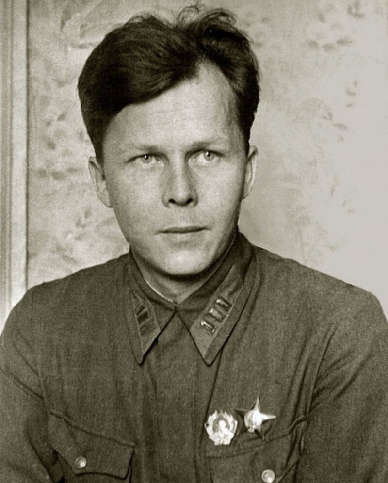 Военный корреспондент Александр Твардовский