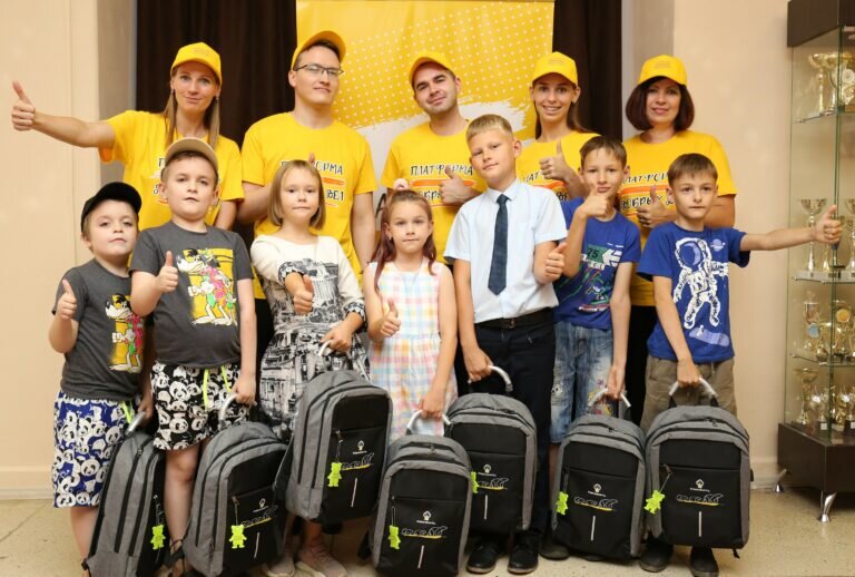    Более 100 школьных рюкзаков вручила «Оренбургнефть» будущим ученикам региона Марина Шарт