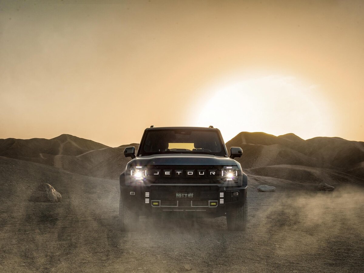 На фото: Кроссовер Jetour Traveler