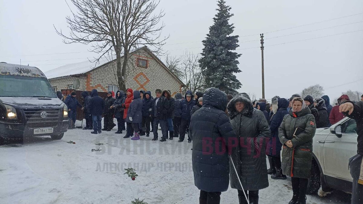    В Семцах простились с главой сельского поселения Щемелининой и активистами, боровшимися против свинарников «Мираторга» avchernov