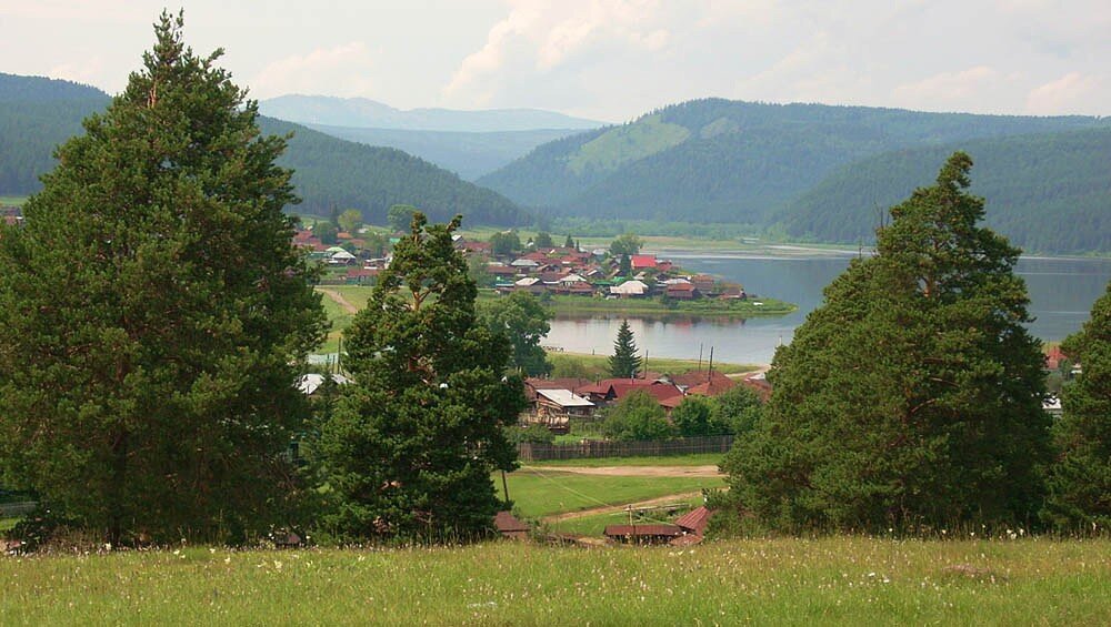 Уральский говор Набоков считал самым правильным из всех русских и называл его замороженной земляникой!