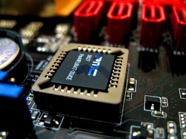 Что бы правильно произвести настройку  BIOS AMI или полное название (American Megatrends Incorporated), например при переустановке операционной системы на вашем компьютере, который имеет ряд своих интересных технических настроек, нужно подробно с ним ознакомится, что мы с вами и сделаем подробно в этой статье.