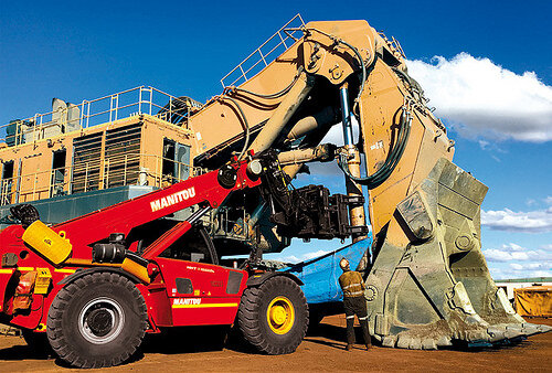 Телескопический погрузчик manitou