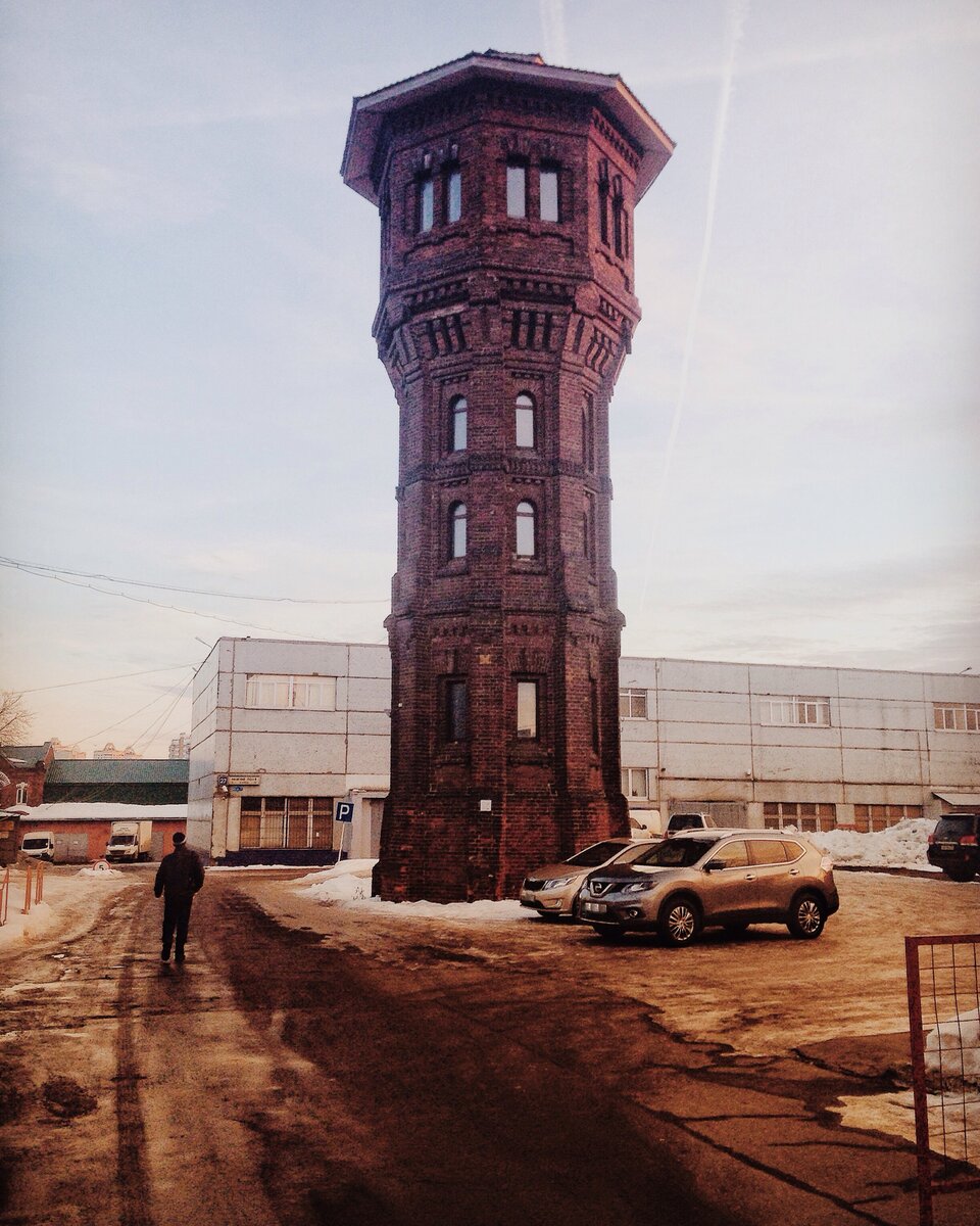 старые водонапорные башни