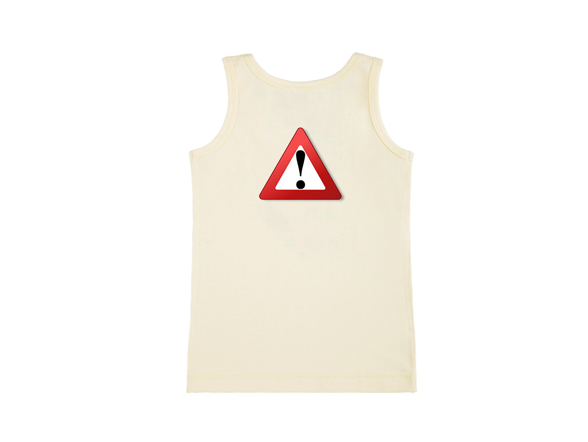 Наши бабушки так и норовили на улицу надеть под низ ребенку то маечку, то футболочку... 