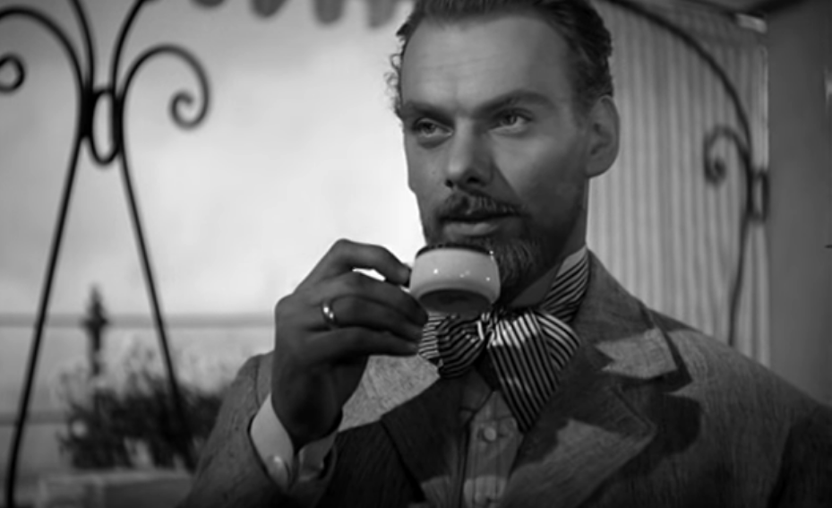 Гуров (Алексей Баталов), кадр из фильма "Дама с собачкой"