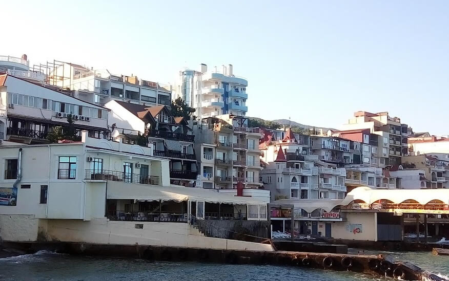 Отель Inter по центру, самый высокий