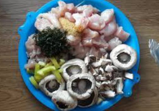 Набор полезных продуктов для диеты. Личное фото. 