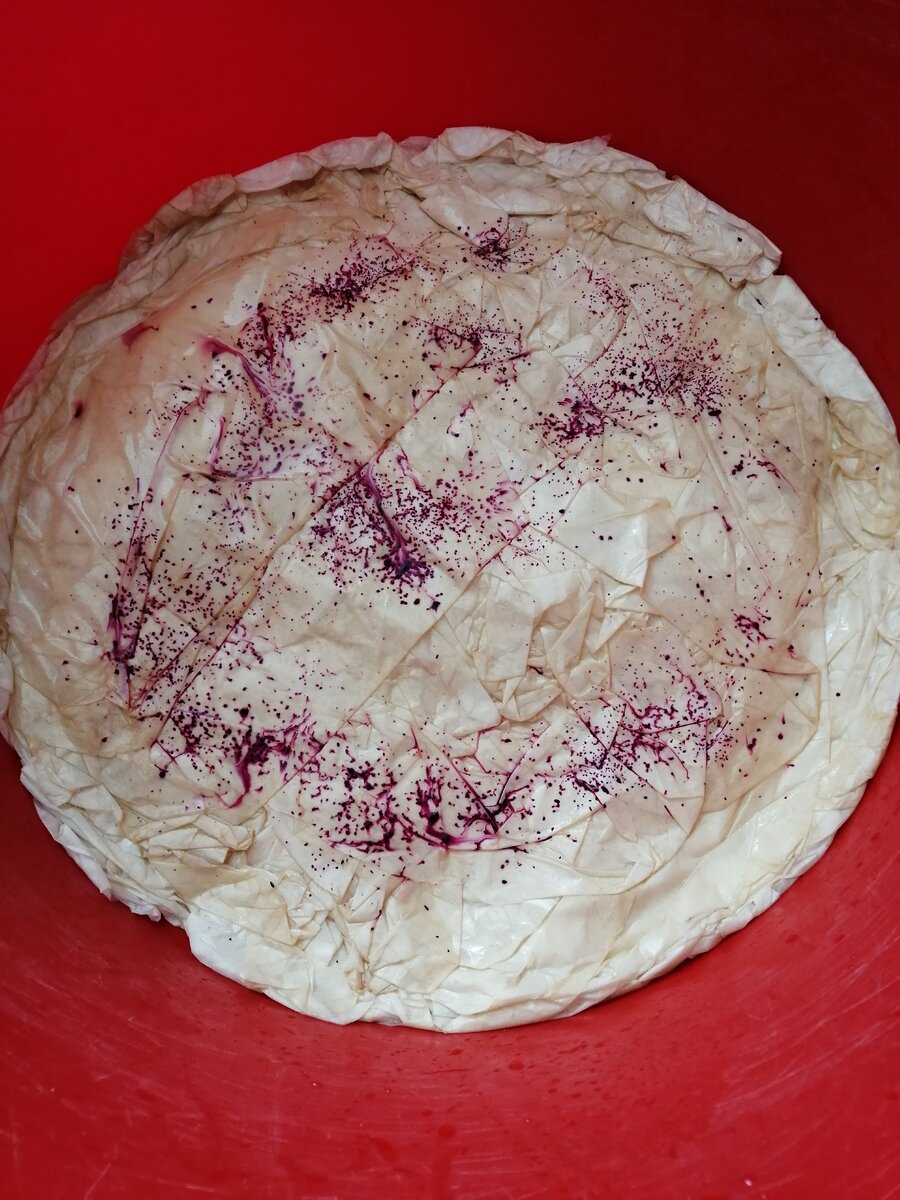 Калька,замоченная в растворе с марганцовкой