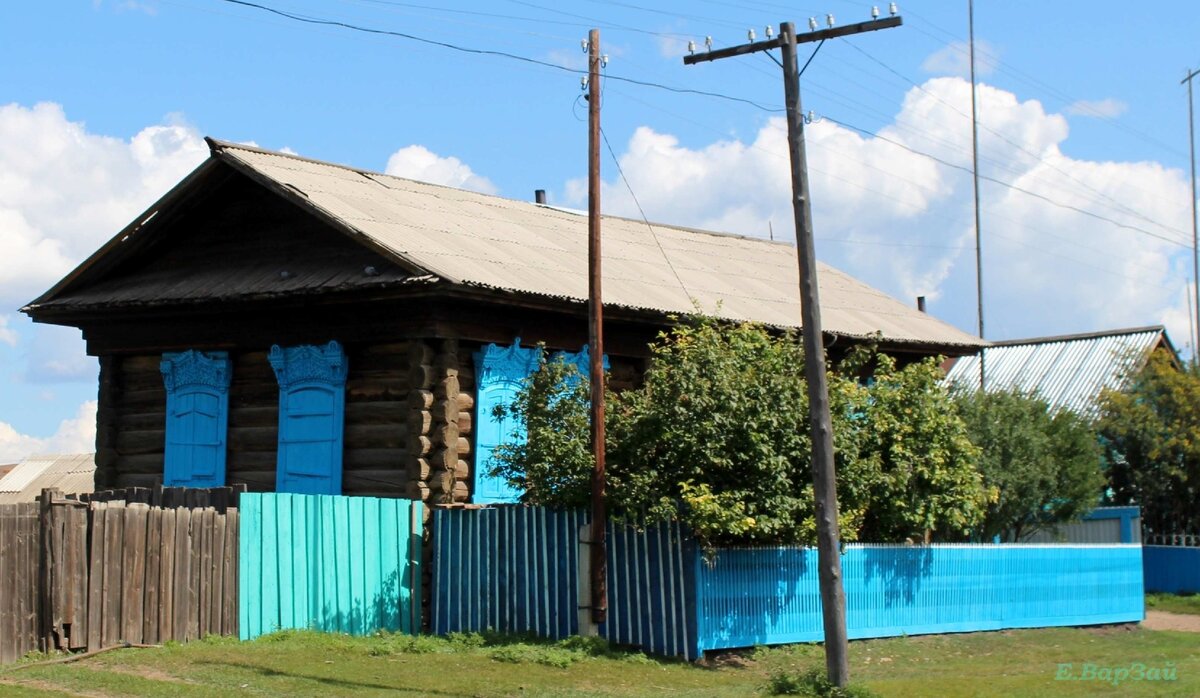 Село Хонхолой наши дни. Кто знает, может быть именно эта изба была свидетельницей этого случая...
