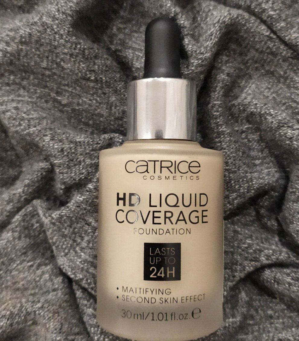 Catrice HD Liquid Coverage Foundation 