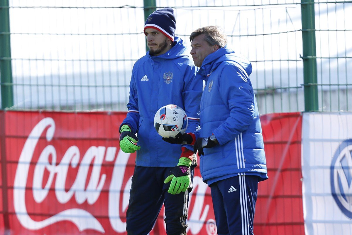 Две легенды "Локо" пересеклись только в сборной.