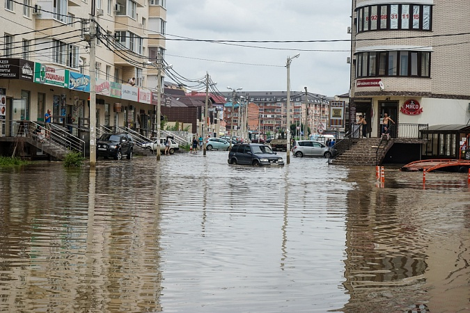 Если что, тут выше колена в некоторых местах))