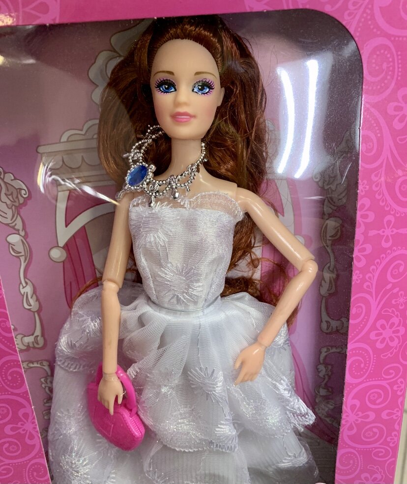 Фото автора канала "Кукляндия: барбиобразные куклы" 