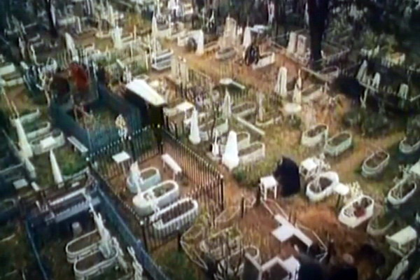 Кадр из фильма "Еврейское счастье" (1990)