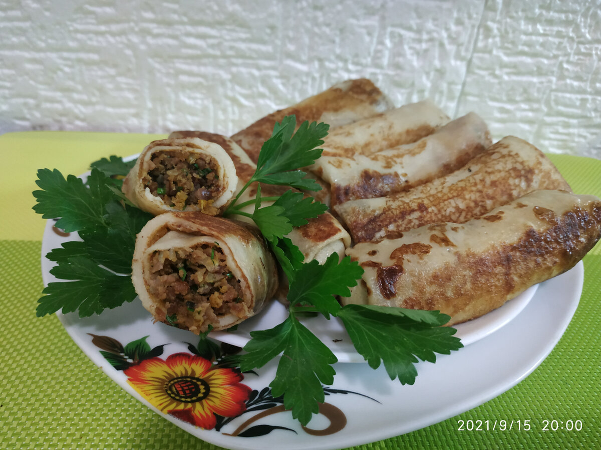 Блинчики с начинкой из мяса  