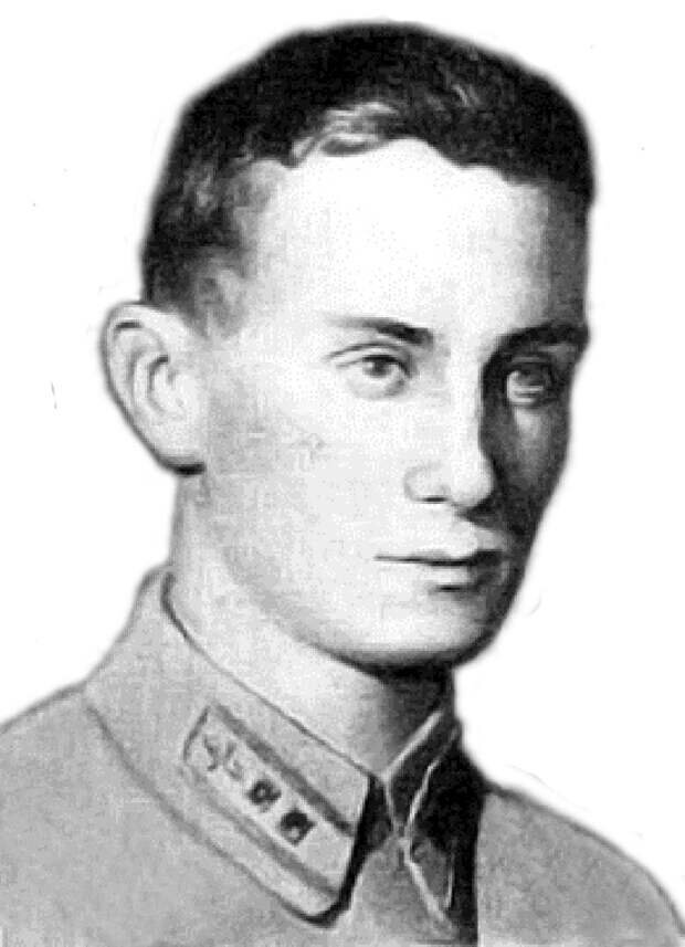 Тимур Михайлович Фрунзе (1923-1942 гг.) Герой Советского Союза, лётчик-истребитель, сын народного комиссара военных дел Михаила Фрунзе.