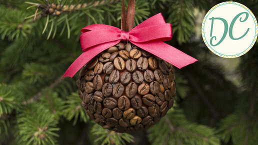 Елка из кофейных зерен. Новогодний подарок. Christmas tree made ​​of coffee beans