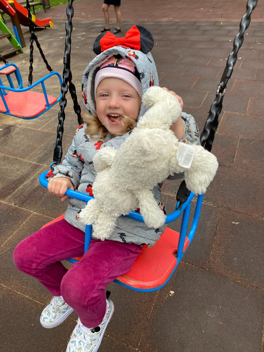 Вот такими мы- родители представляемся со стороны нашему родительскому комитету - беспечными и безответственными)