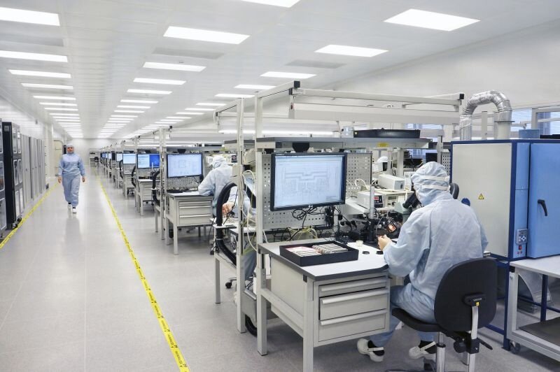 Антистатические рабочие места и стулья VIKING на Ярославском радиозаводе © vkg.ru 