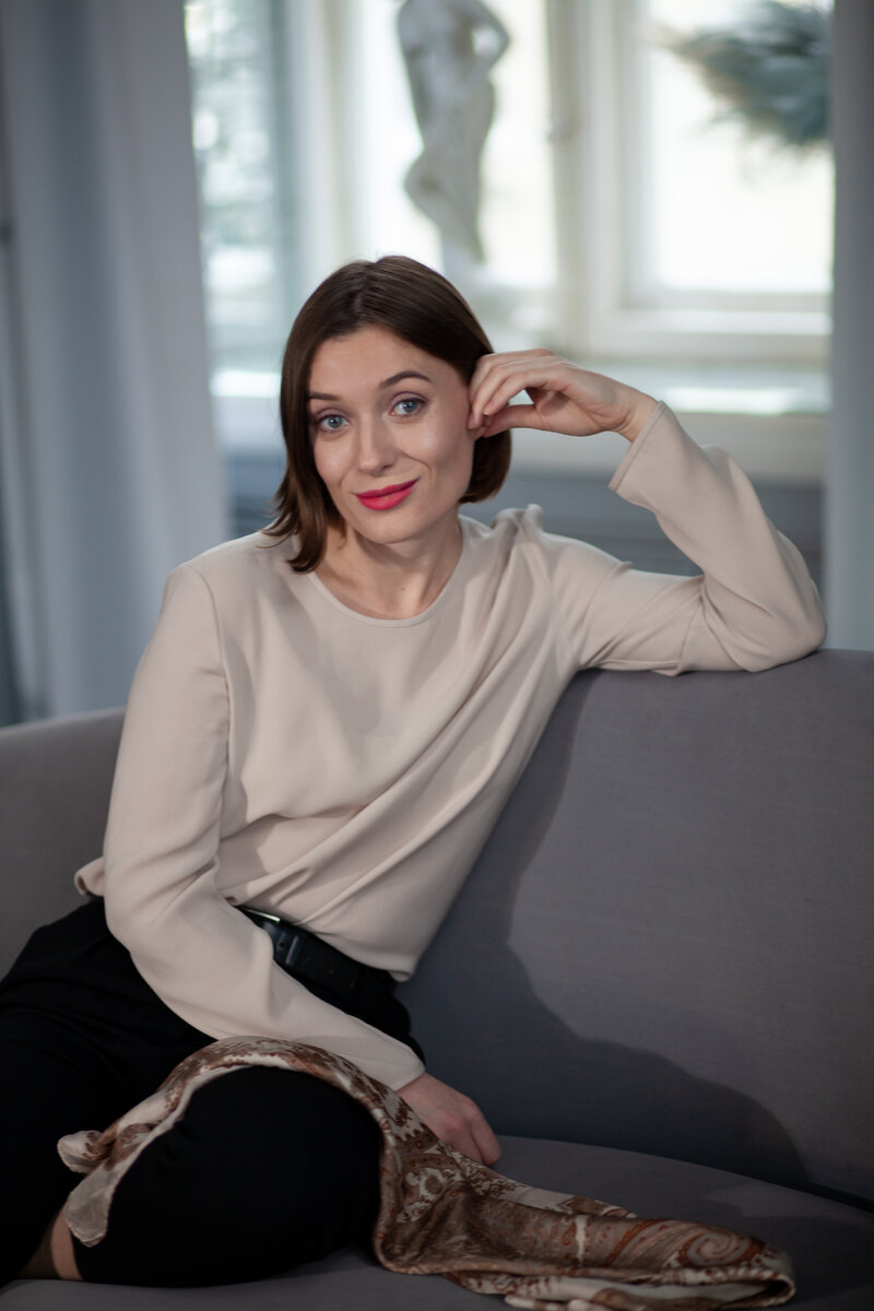 Алена Калистратова. Стилист, исследователь моды. Услуги и цены: alenakalistratova.ru Запись и сотрудничество: +7960 193 99 49 (Watsapp, Telegram)