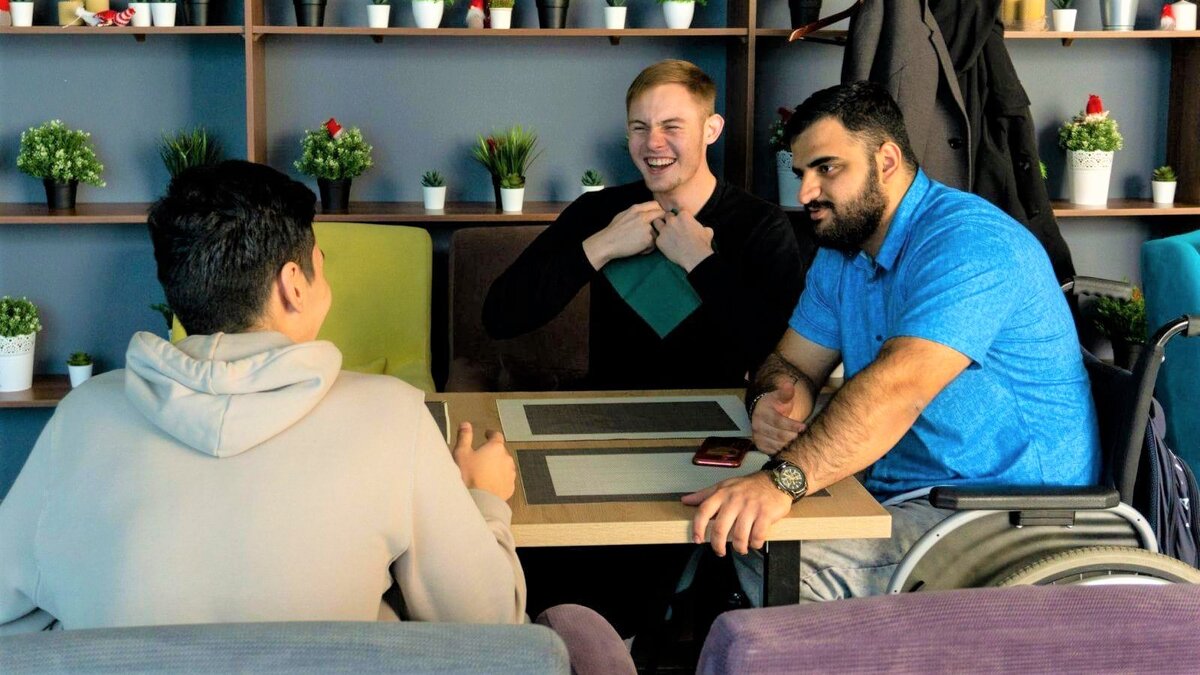    Сургутян с инвалидностью учат презентовать себя