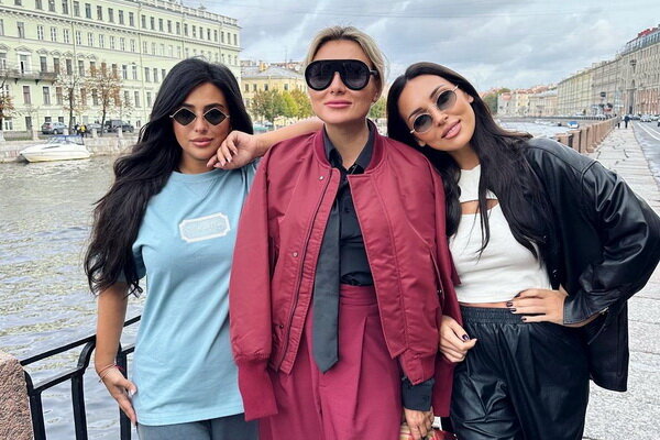 «Какой восхитительный Питер!» - Алсу с подружками осенью 2023 сделала эксклюзивные ФОТО