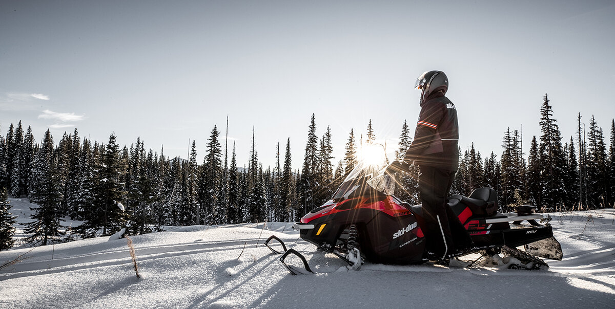 Снегоход едет. Ski Doo Expedition 900. Ski Doo Expedition 900 Ace. Ski Doo Expedition SWT 900 Ace 2019. BRP Expedition 900 SWT