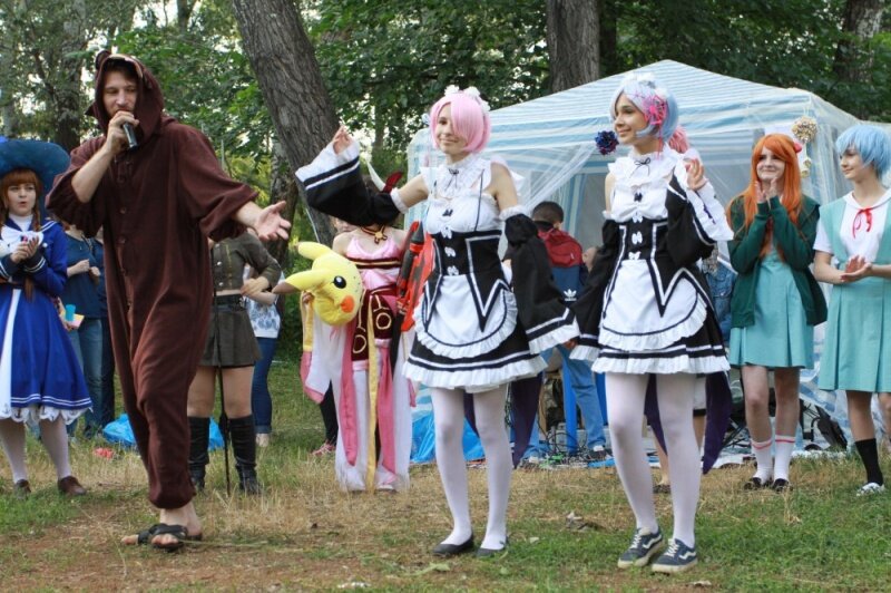 аниме фест в японии. аниме фест в москве. сходка анимешников. отаку аниме субкультура. сходка косплейщиков в москве аниме.