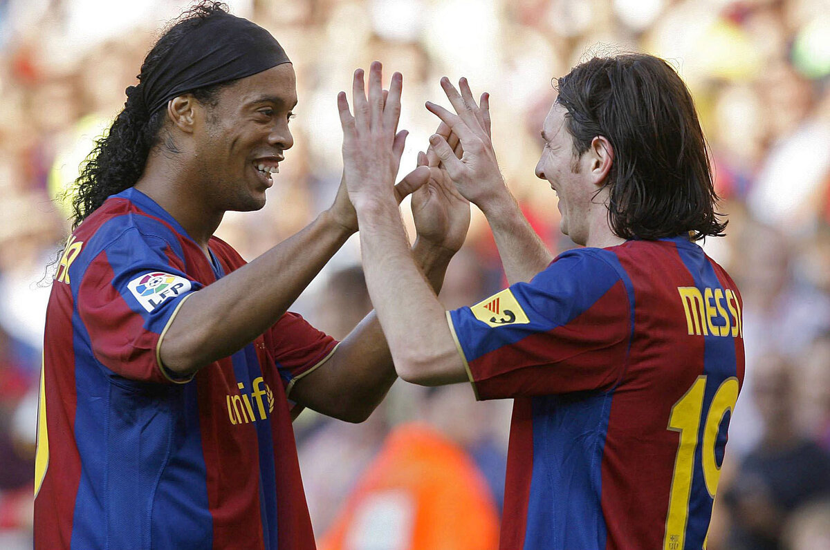 FC Barcelone : Ronaldinho and  Leo Messi