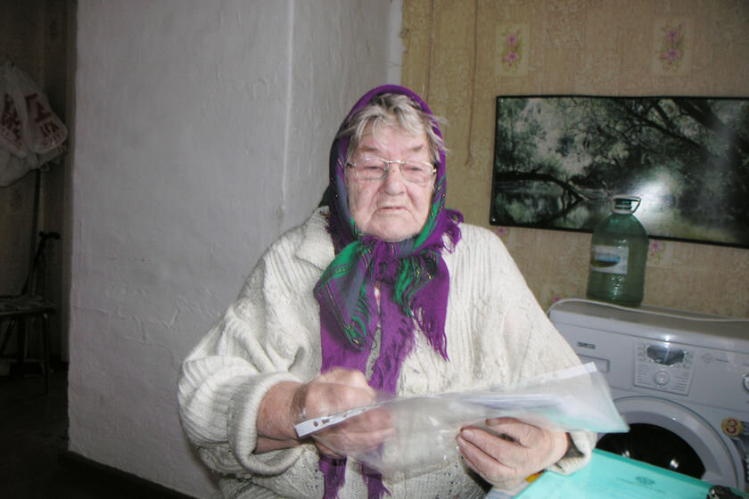  Александра Торхова, ее мужа, умершего в 2005 году, вызвали в суд из-за того, что у него накопились долги за капитальный ремонт квартиры, где он проживал.
